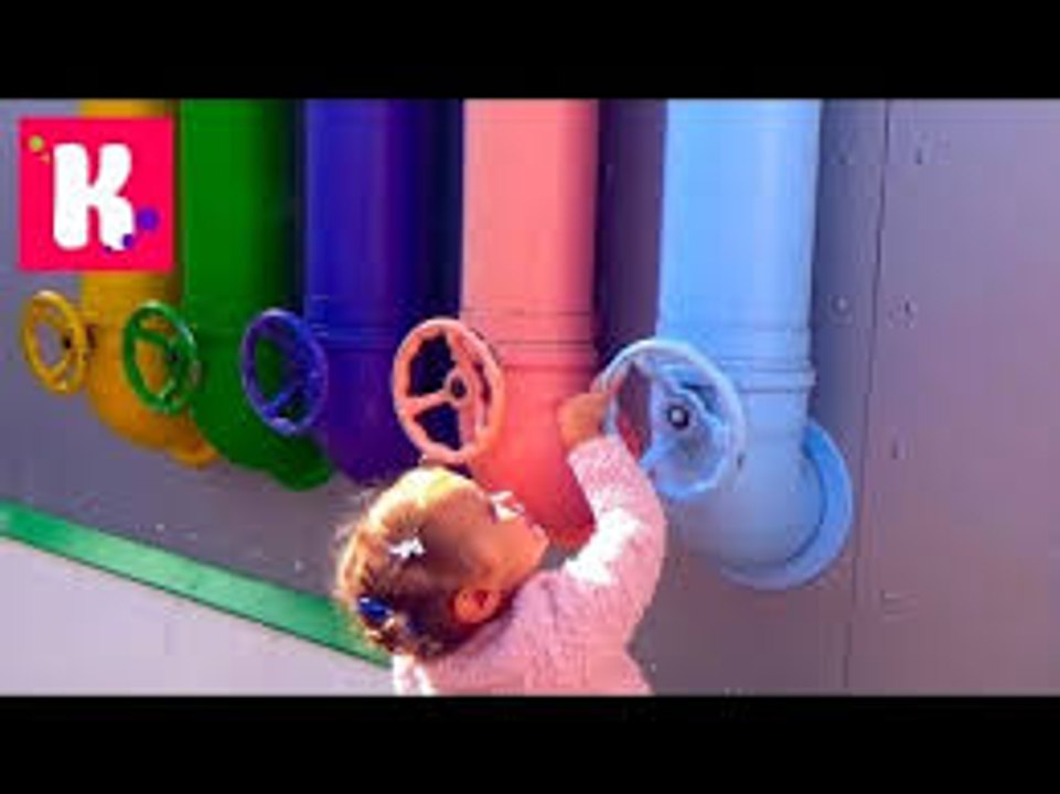 Груша с соской Стреляем помидорами Карусель с машинками и Ресторан с едой приезжающей на горке