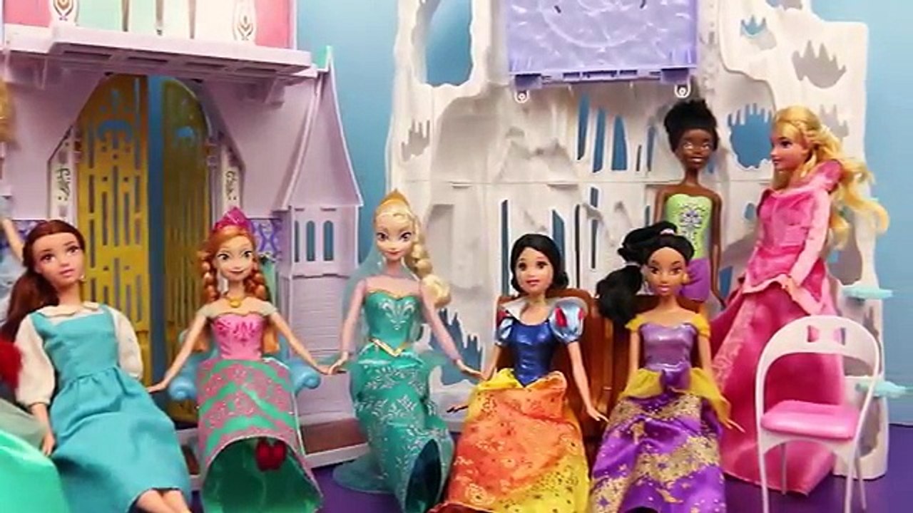 BARBIE CRASHES PARTY DisneyCarToys at Frozen Elsa and Annas Castle with Jasmine and Merida