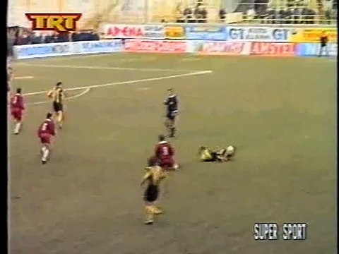 18η Άρης-ΑΕΛ 1-0 1994-95 Βασίλης Δανιήλ για τη 2η κίτρινη Νεμπεγλέρα (TRT)