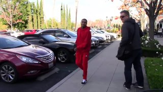 Tyga Waits Until The Last Minute To Buy Kylie Christmas Gifts