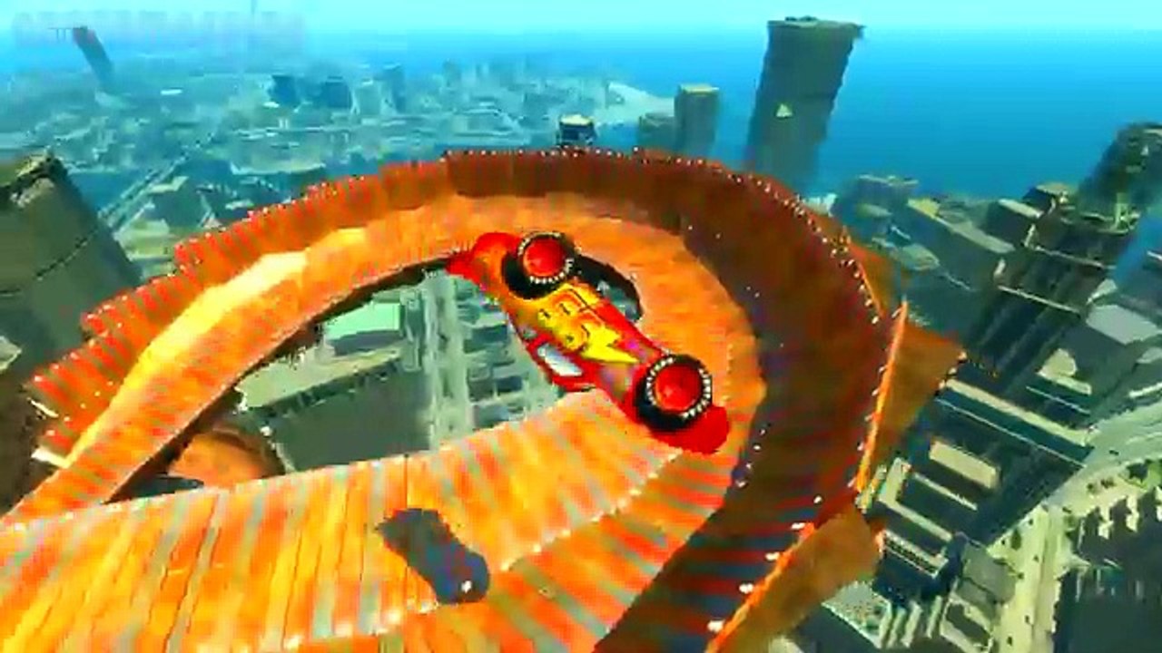 Lightning McQueen and Dinoco King 43 Disney pixar cars Race Toboggan