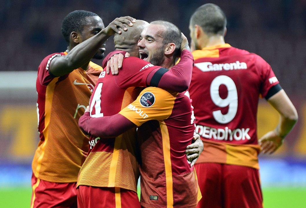 Cimbom gol olup yağdı