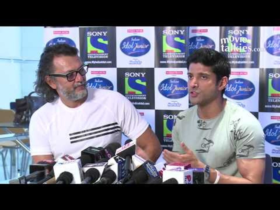 'Farhan Akhtar And Rakeysh Omprakash Mehra Promote 'Bhaag Milkha Bhaag' On A Reality Show