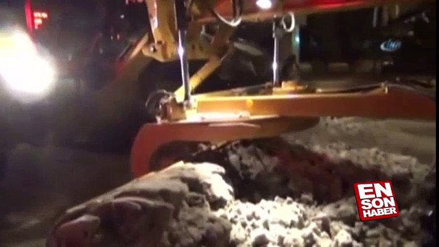 Erciş Belediyesinden kar mesaisi | En Son Haber