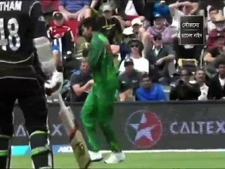 বিশাল টার্গেটে ব্যাট করতে নেমে বিপর্যয়ে বাংলাদেশ