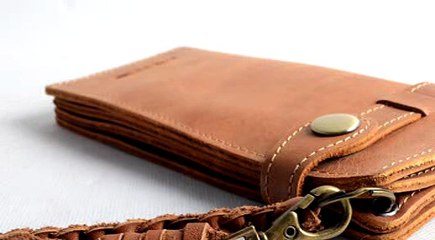 Bỏ túi ngay những shop bán ví da thật cho cả nam và nữ