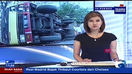 Nekat lawan Arus, Truk Terguling