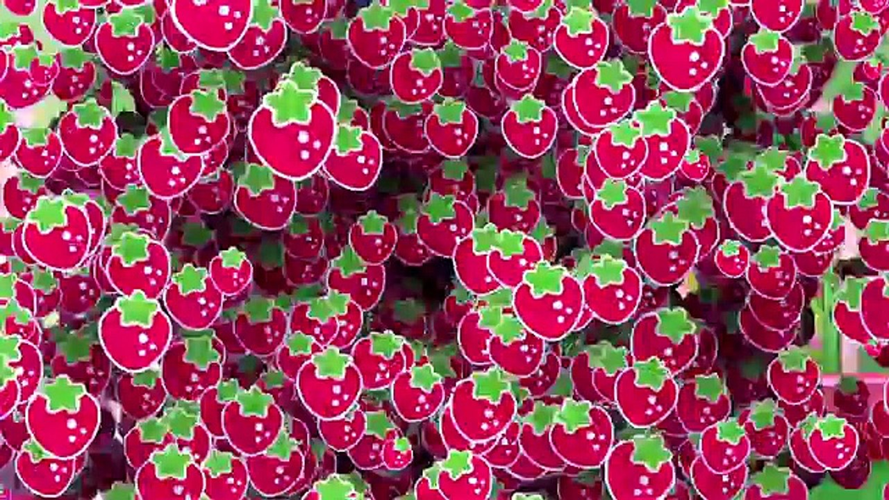 NEW Meet Strawberry Shortcake - BBA Season 4