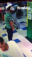 Es Jhon Percival el que asaltó Banco Popular de Plaza Lama