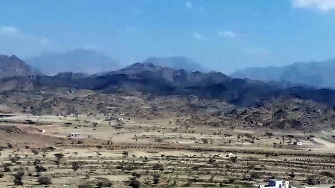 Real UFO With Aliens Caught On Camera From Saudi Arabia - UFO Or Military Vehicle- Alien Sightings