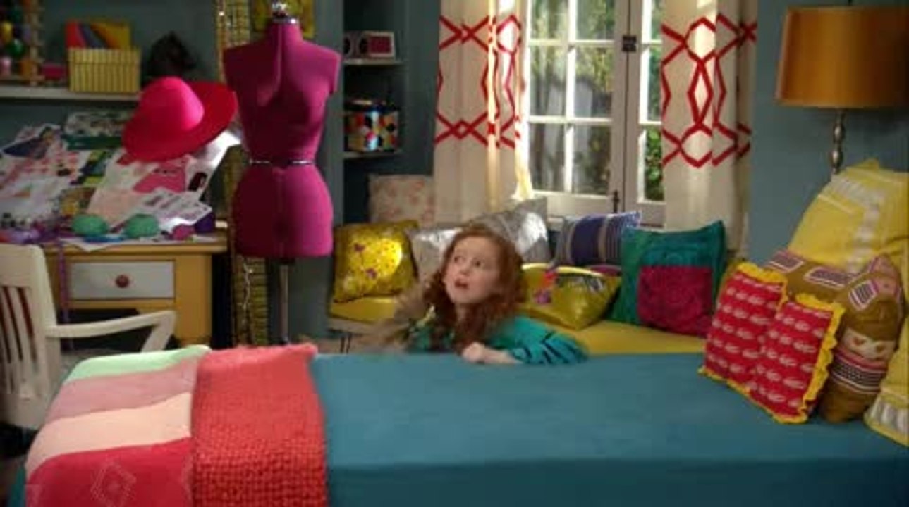 Dog with a Blog - S 3 E 19 - Guess Who's Dating Karl