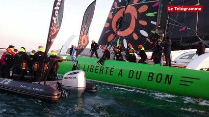 Download Video: Voile. L'arrivée de Thomas Coville à Brest