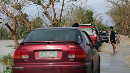 Philippines: Le typhon Nock-Ten fait trois morts, menace Manille