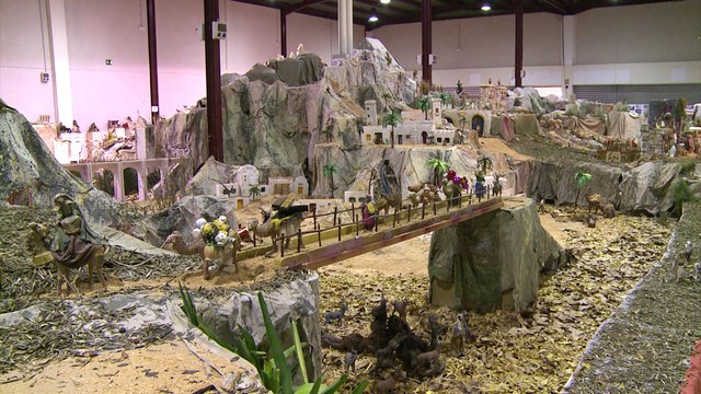 Los belenes más variados decoran la Navidad