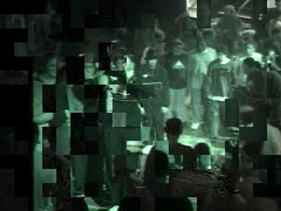 Breakdancing - robot dance