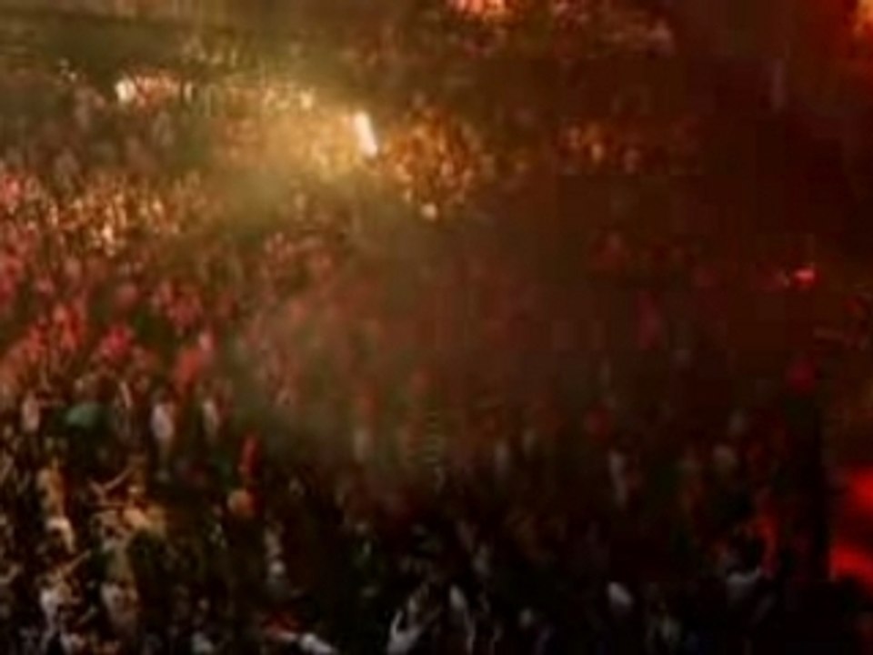 Welcome To The Black Parade @ Projekt Revolution (22/8/7)