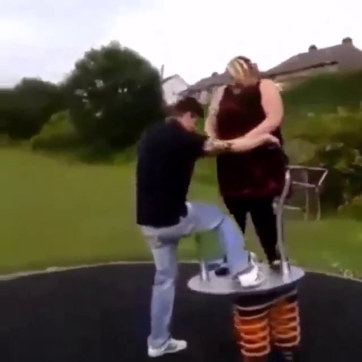 böyle kadın düşman başına