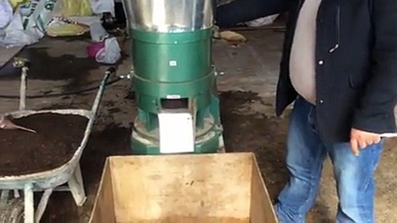 Pelet Makinası, 30 Kw Pelet Makinasi Tanıtım Videosu %50 Talaş 50 Pririna