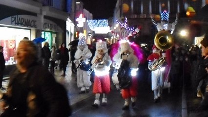 DEAMBULATION DANS les RUES  de CHAUMONT