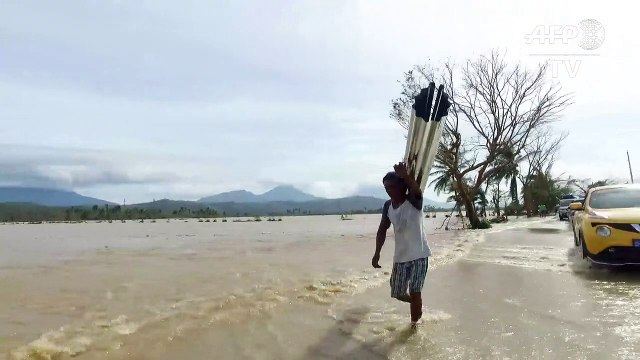 Tifón deja al menos tres muertos en Filipinas