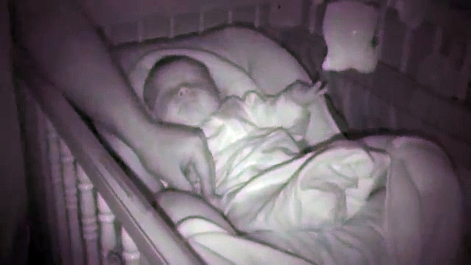 Regardez Les Grimaces Que Fait Ce Bebe Endormi Trop Mignon Video Dailymotion