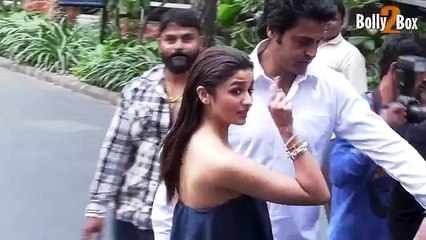 Actress CAUGHT Adjusting Dress in PUBLIC