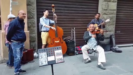 Improvisando en la calle