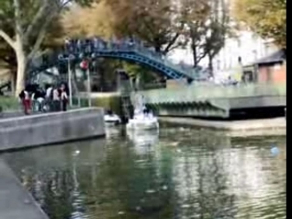 un dimanche au canal