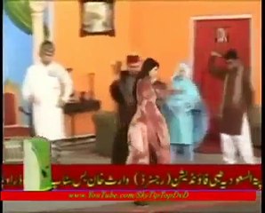 Pakistani Stage Dance (De Dana Dan Pasia) Mera Tan Man Pyasa Song 29 November 2013-ViyQFrK4jSs