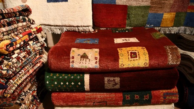 Irán - 1. Alfombras nómadas 2. La Ciudad de Meybod 3. Billar en Irán