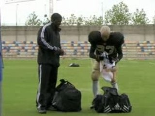 Beckham meets Bush: Jersey Swap (Futbol meets Football)