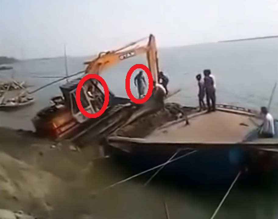 Heavy Equipment Accidents Caught On Tape Excavator FAILWIN 2016 Construction Disasters Crash 59