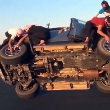 Адреналин зашкаливает, Жан-Кло́д Ван Да́мм тихо сопит глядя на эти трюки