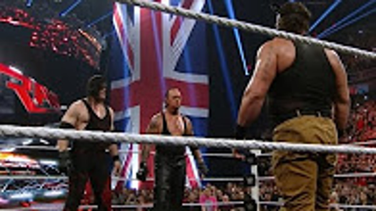 Whaaat ? This is Imposible, Braun Strowman vs Undertaker and Kane on WWE RAW 26/12/2016 Full HD