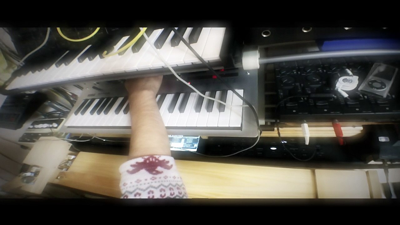 Fluctuation : KORG MS20 mini+ribbon controller/minilogue/volca beats