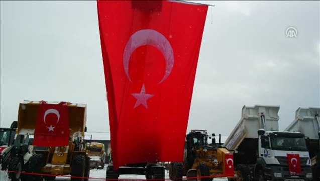 Erciş Belediyesine yeni alınan 17 iş makinesi hizmete başladı