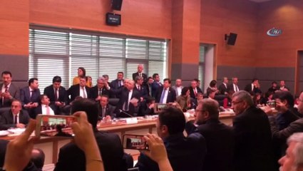 Anayasa teklifinin ilk iki maddesi kabul edildi