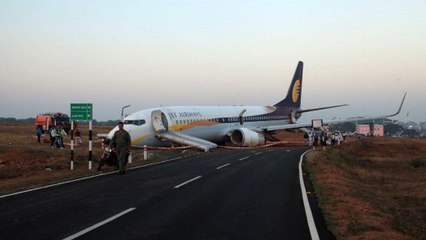 Un avión de Jet Airways se sale de la pista en un aeropuerto de la India