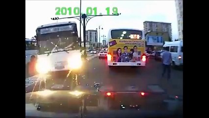 INSANELY FUNNY bus crash and fail complition!-B_HRokfcqXI