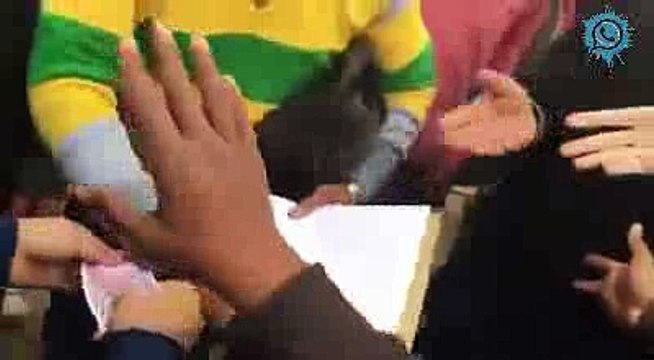 Punjab Police Nu Rishwat Lendeya Loka Ne Fadeya