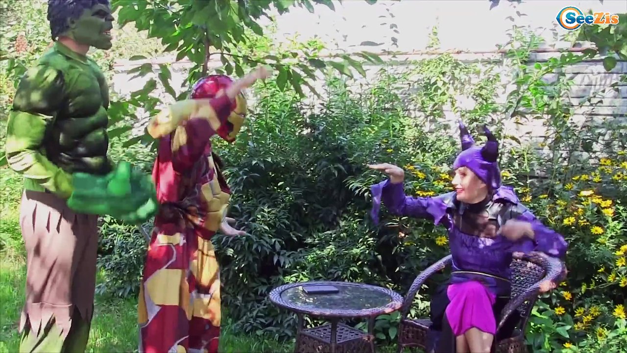 Frozen Elsa & Spiderman Hulk Becomes Small Princess Anna, Maleficent, Spidergirl Superheroes IRL