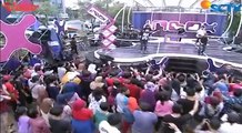 Saint Loco dan DJ Tuis - Bebas (Live on Inbox)