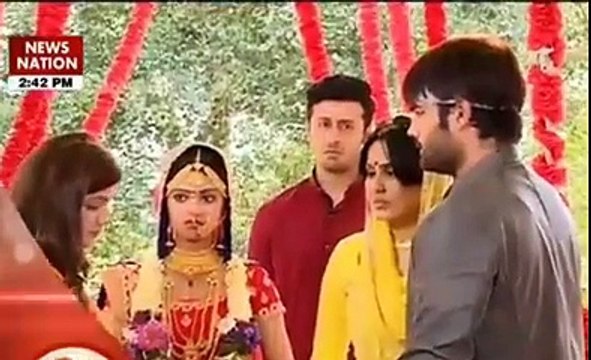 MADAD KARO NAIRA Yeh Rishta Kya Kehlata Hai 28th December 2016 News ( 240 X 394 )