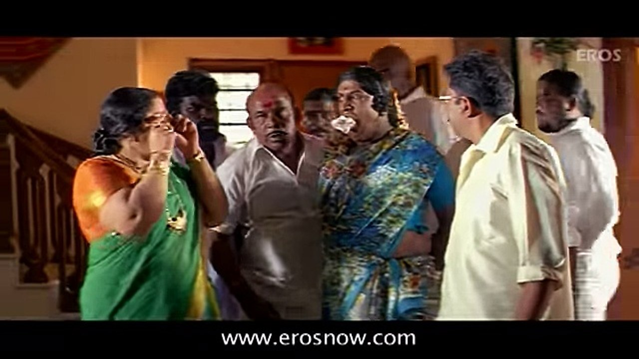 Vadivelu dresses as a lady and saves Anuya - Nagaram