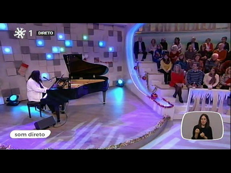 Nuno Barroso no agora nos com o tema - medley
