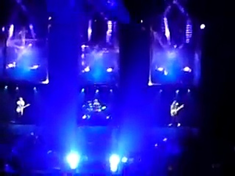 Muse - Exogenesis: Overture, Madrid Palacio de Deportes,11/28/2009