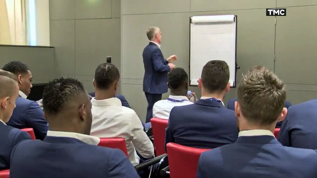 Le discours de Didier Deschamps juste avant le match d'ouverture France-Roumanie de l'Euro 2016 comme si vous étiez