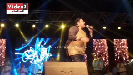 محمد فؤاد يغنى "حبيبى يا" لايف