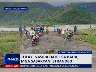Saksi: Tulay, nasira dahil sa baha; mga sasakyan, stranded
