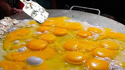 Download Video: Indian Street Food - The BIGGEST Scrambled Egg Ever!